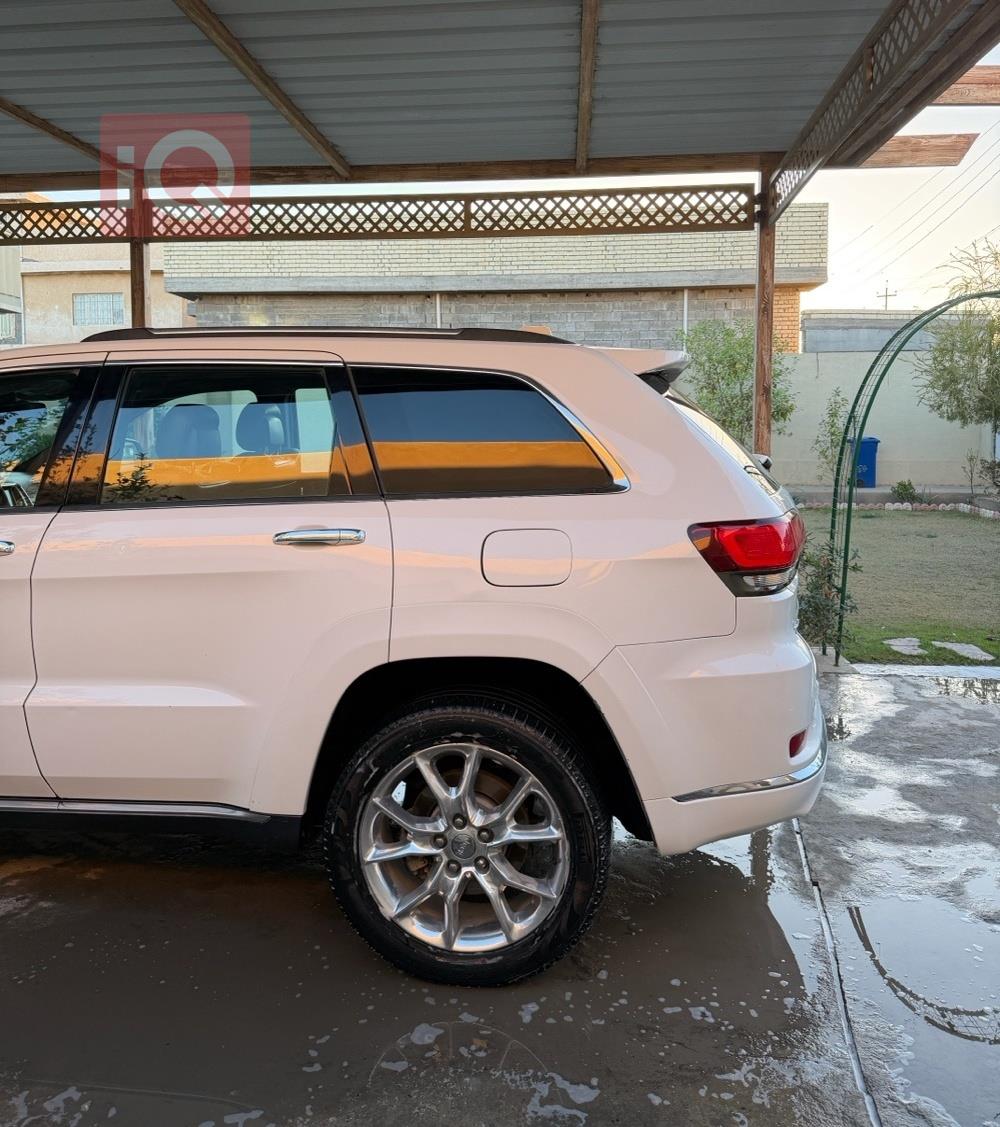 جيب جراند شيروكي